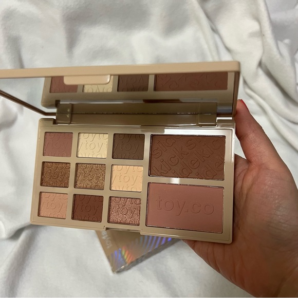 toyfactory Other - Toy Factory Sidekick One Multipalette 11 Essential Neutral Face Palette Mirror